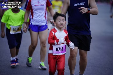 BINH DUONG NEW CITY HALF MARATHON 2024 - Ảnh #1724791