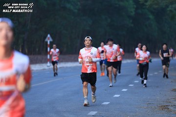 BINH DUONG NEW CITY HALF MARATHON 2024 - Ảnh #1750080