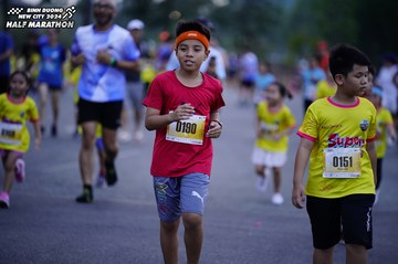 BINH DUONG NEW CITY HALF MARATHON 2024 - Ảnh #1724766