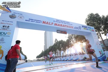 BINH DUONG NEW CITY HALF MARATHON 2024 - Ảnh #1819388