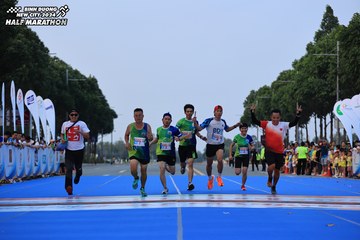 BINH DUONG NEW CITY HALF MARATHON 2024 - Ảnh #1737244