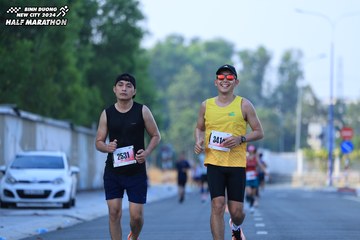 BINH DUONG NEW CITY HALF MARATHON 2024 - Ảnh #1763546