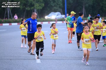 BINH DUONG NEW CITY HALF MARATHON 2024 - Ảnh #1726660
