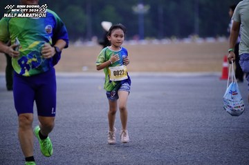 BINH DUONG NEW CITY HALF MARATHON 2024 - Ảnh #1725226