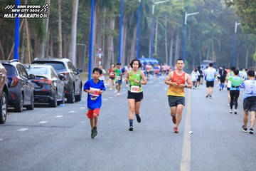 BINH DUONG NEW CITY HALF MARATHON 2024 - Ảnh #1755964