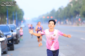 BINH DUONG NEW CITY HALF MARATHON 2024 - Ảnh #1739657