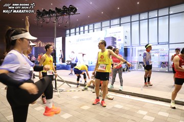 BINH DUONG NEW CITY HALF MARATHON 2024 - Ảnh #1737679