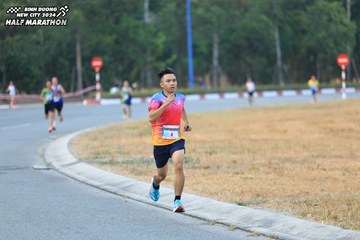 BINH DUONG NEW CITY HALF MARATHON 2024 - Ảnh #1735276