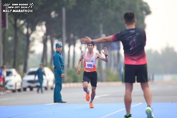 BINH DUONG NEW CITY HALF MARATHON 2024 - Ảnh #1738471