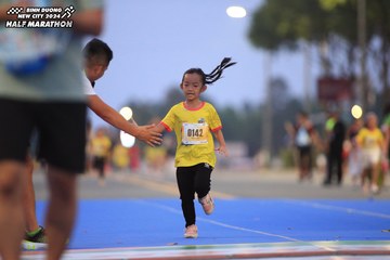 BINH DUONG NEW CITY HALF MARATHON 2024 - Ảnh #1724482