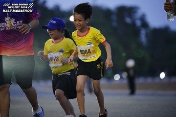 BINH DUONG NEW CITY HALF MARATHON 2024 - Ảnh #1725988
