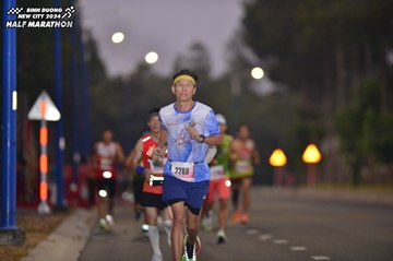 BINH DUONG NEW CITY HALF MARATHON 2024 - Ảnh #1756328