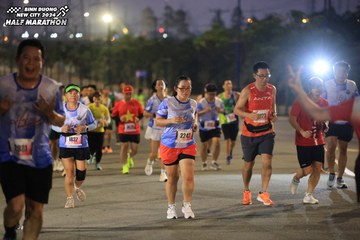 BINH DUONG NEW CITY HALF MARATHON 2024 - Ảnh #1741439