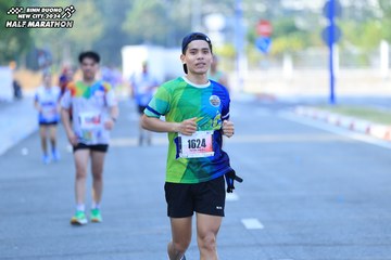 BINH DUONG NEW CITY HALF MARATHON 2024 - Ảnh #1769845