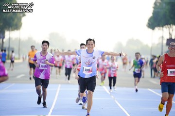 BINH DUONG NEW CITY HALF MARATHON 2024 - Ảnh #1763182