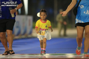 BINH DUONG NEW CITY HALF MARATHON 2024 - Ảnh #1728752