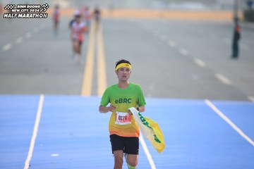 BINH DUONG NEW CITY HALF MARATHON 2024 - Ảnh #1738398
