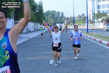 BINH DUONG NEW CITY HALF MARATHON 2024 - Ảnh #1769116
