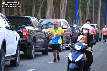 BINH DUONG NEW CITY HALF MARATHON 2024 - Ảnh #1756183