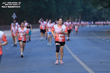 BINH DUONG NEW CITY HALF MARATHON 2024 - Ảnh #1772530