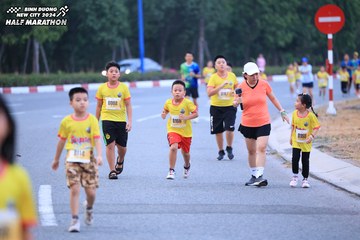 BINH DUONG NEW CITY HALF MARATHON 2024 - Ảnh #1726596