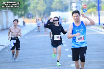 BINH DUONG NEW CITY HALF MARATHON 2024 - Ảnh #1770188