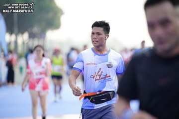 BINH DUONG NEW CITY HALF MARATHON 2024 - Ảnh #1759990
