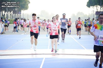 BINH DUONG NEW CITY HALF MARATHON 2024 - Ảnh #1763839