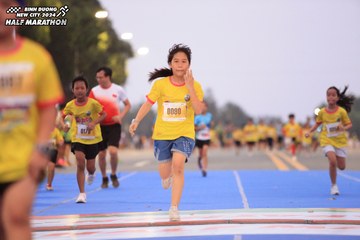 BINH DUONG NEW CITY HALF MARATHON 2024 - Ảnh #1727651