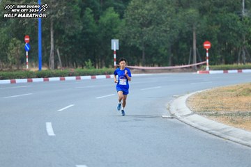 BINH DUONG NEW CITY HALF MARATHON 2024 - Ảnh #1735061