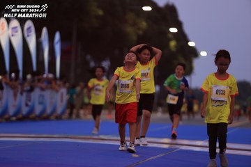 BINH DUONG NEW CITY HALF MARATHON 2024 - Ảnh #1729213