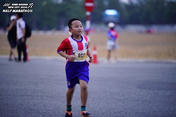 BINH DUONG NEW CITY HALF MARATHON 2024 - Ảnh #1725107