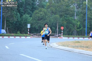 BINH DUONG NEW CITY HALF MARATHON 2024 - Ảnh #1735935