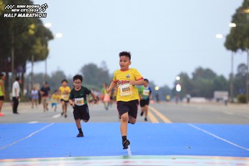 BINH DUONG NEW CITY HALF MARATHON 2024 - Ảnh #1727555