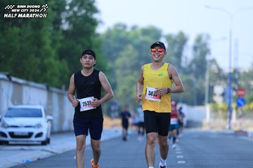 BINH DUONG NEW CITY HALF MARATHON 2024 - Ảnh #1763544