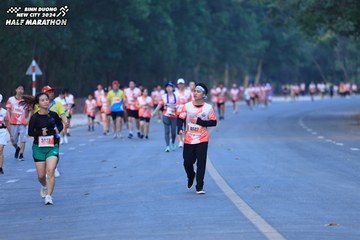 BINH DUONG NEW CITY HALF MARATHON 2024 - Ảnh #1750783