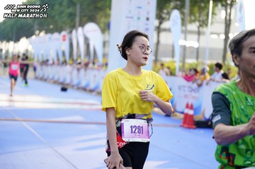 BINH DUONG NEW CITY HALF MARATHON 2024 - Ảnh #1761998