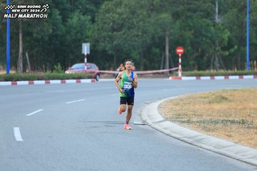 BINH DUONG NEW CITY HALF MARATHON 2024 - Ảnh #1735112