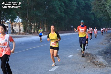 BINH DUONG NEW CITY HALF MARATHON 2024 - Ảnh #1750259