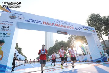 BINH DUONG NEW CITY HALF MARATHON 2024 - Ảnh #1820383