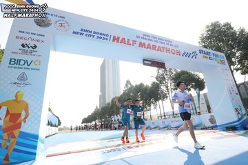 BINH DUONG NEW CITY HALF MARATHON 2024 - Ảnh #1819069