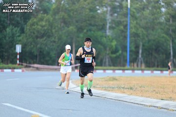 BINH DUONG NEW CITY HALF MARATHON 2024 - Ảnh #1735405