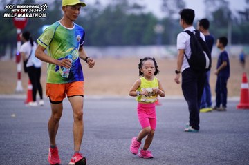 BINH DUONG NEW CITY HALF MARATHON 2024 - Ảnh #1725483