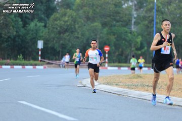 BINH DUONG NEW CITY HALF MARATHON 2024 - Ảnh #1735697