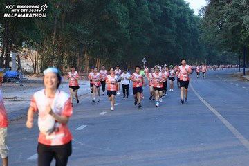 BINH DUONG NEW CITY HALF MARATHON 2024 - Ảnh #1772142