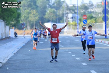 BINH DUONG NEW CITY HALF MARATHON 2024 - Ảnh #1769493