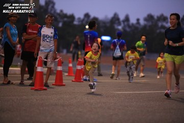 BINH DUONG NEW CITY HALF MARATHON 2024 - Ảnh #1728424