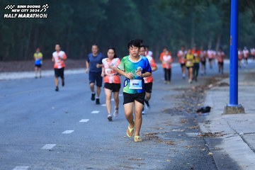 BINH DUONG NEW CITY HALF MARATHON 2024 - Ảnh #1750168