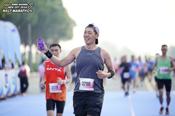 BINH DUONG NEW CITY HALF MARATHON 2024 - Ảnh #1759942