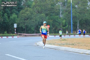 BINH DUONG NEW CITY HALF MARATHON 2024 - Ảnh #1735652